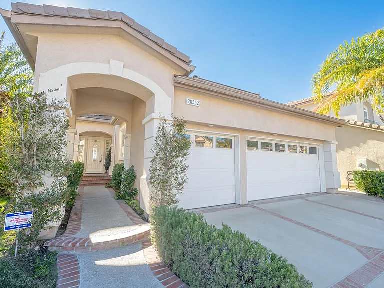 20552 Bergamo Way — Photo 71