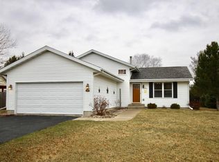 2223 Alongi Ln, Beloit, WI 53511