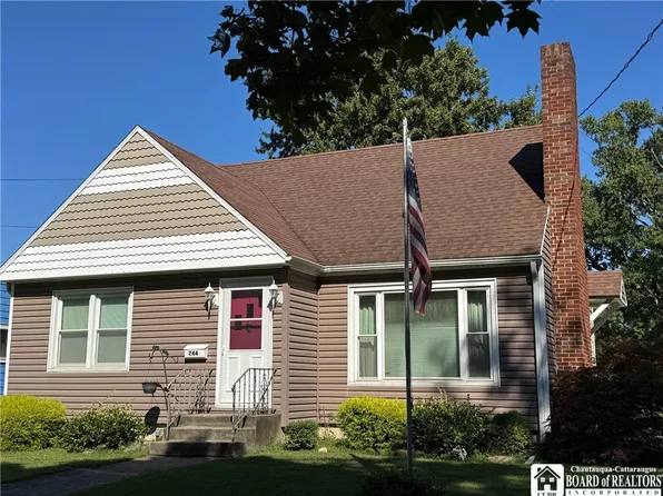744 Grant Ave, Dunkirk, NY 14048