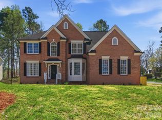7702 Harrington Woods Rd, Charlotte, NC