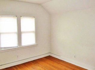 1009 Madison St #11, Syracuse, NY 13210