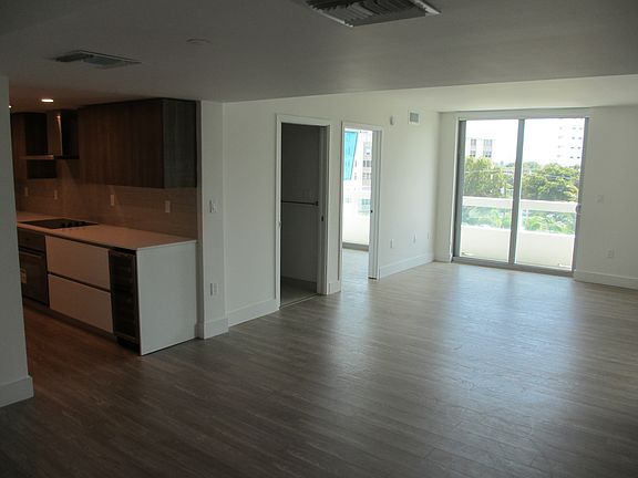 2nd image of 1045 92nd St