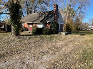 6211 Willismore Dr, Louisville, KY 40272