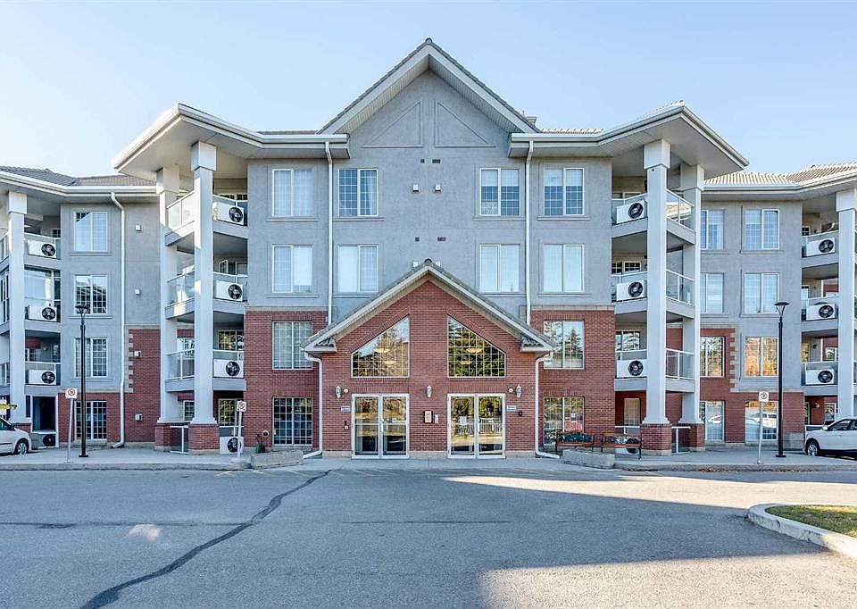 1st image of 8535 E Bonaventure Dr SE #239