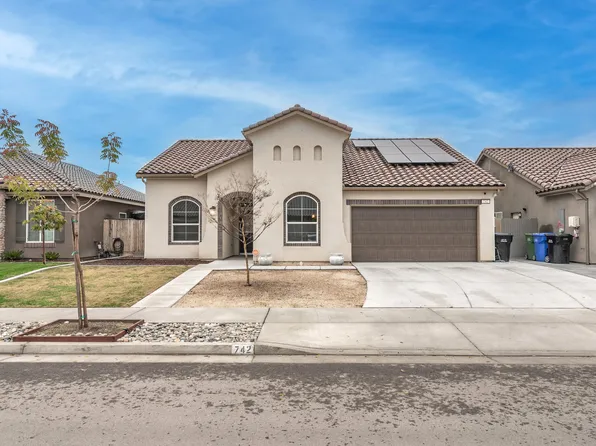742 Strada Street, Lemoore, CA 93245