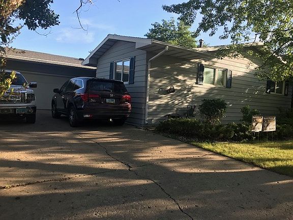 3rd image of 1313 13th Ave NW