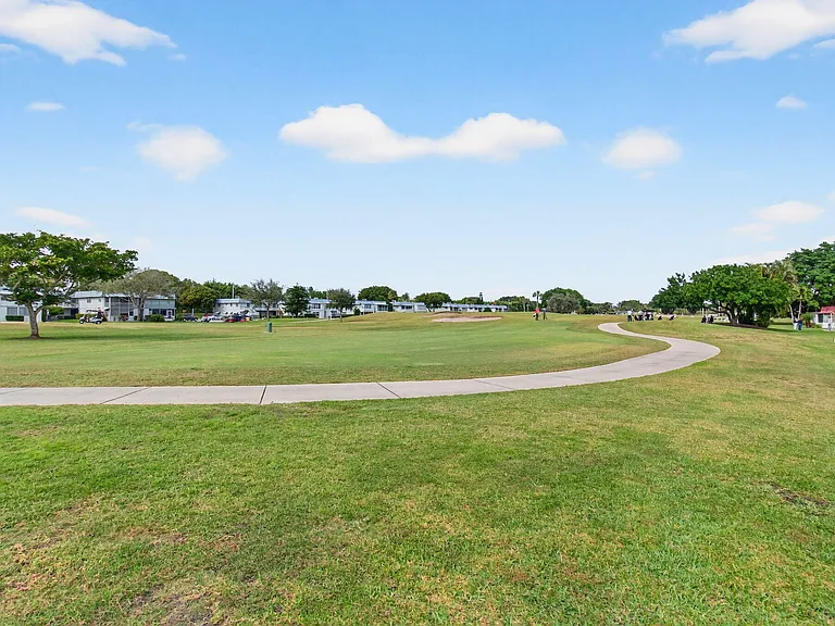 213 Waterford Cir #I — Photo 49