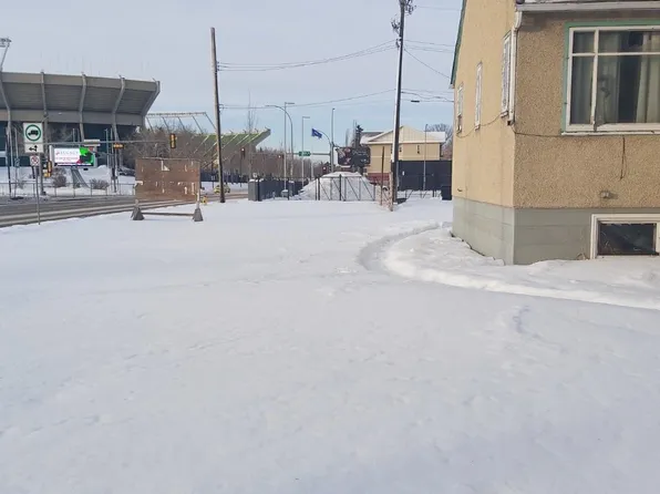 11206 85th St NW, Edmonton, AB T5B 3C7