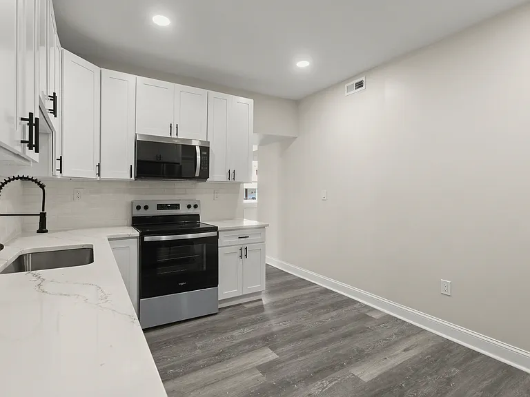 505 McCabe Ave — Photo 18
