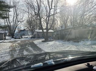 309 W Main St, Mount Auburn, IL 62547