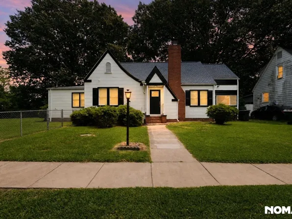 8 Charles St #A, Hampton, VA 23669