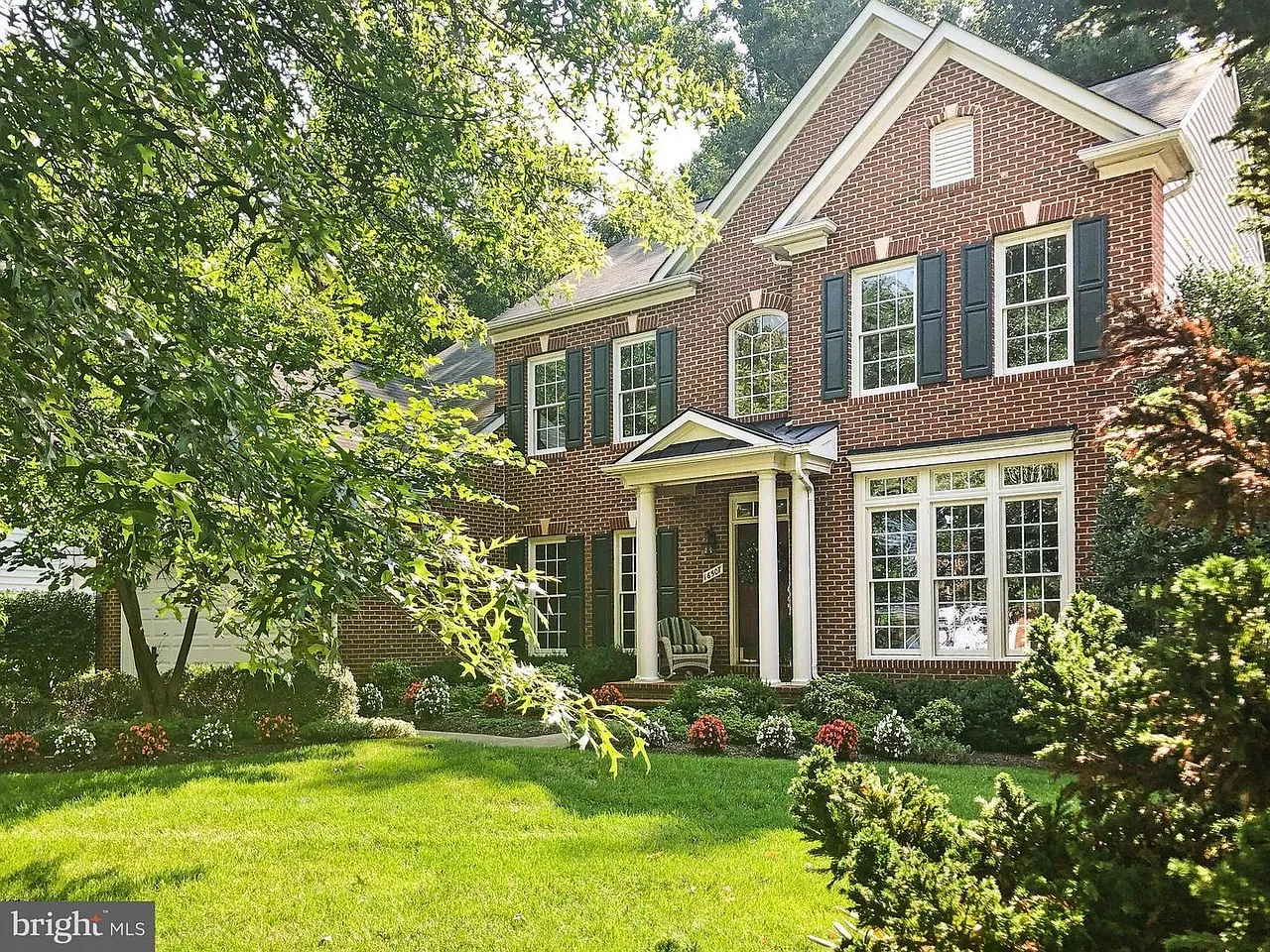 4 bed, 3.5 bath, 3800 sqft, $4,200 — Photo 1