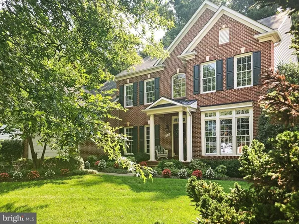 16507 Hayes Ln, Woodbridge, VA 22191