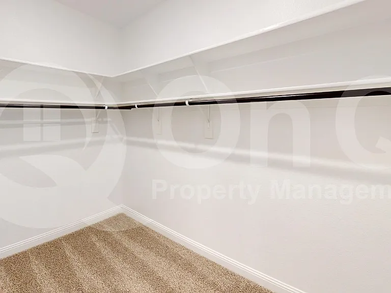2503 Blue Oasis Ct — Photo 18