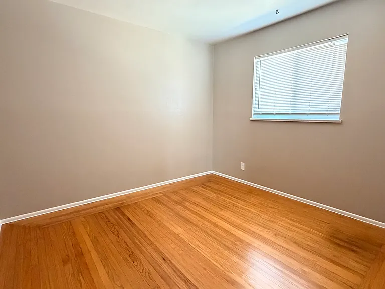 1745 Lexington Ave #1745 — Photo 12