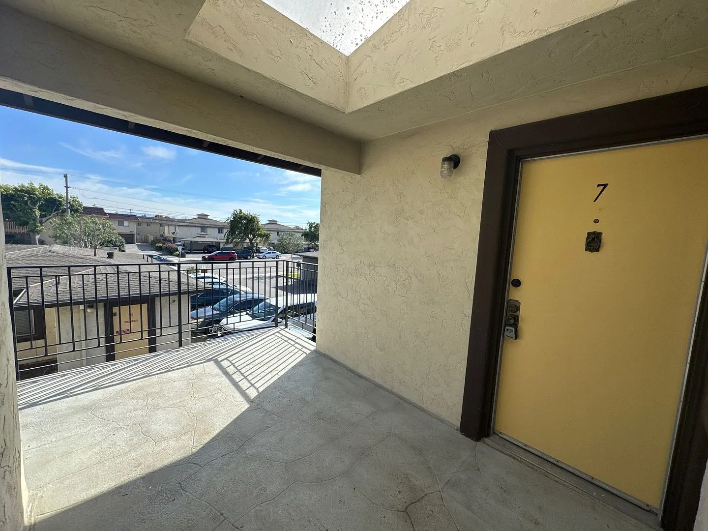 255 East Romie Lane — Photo 2