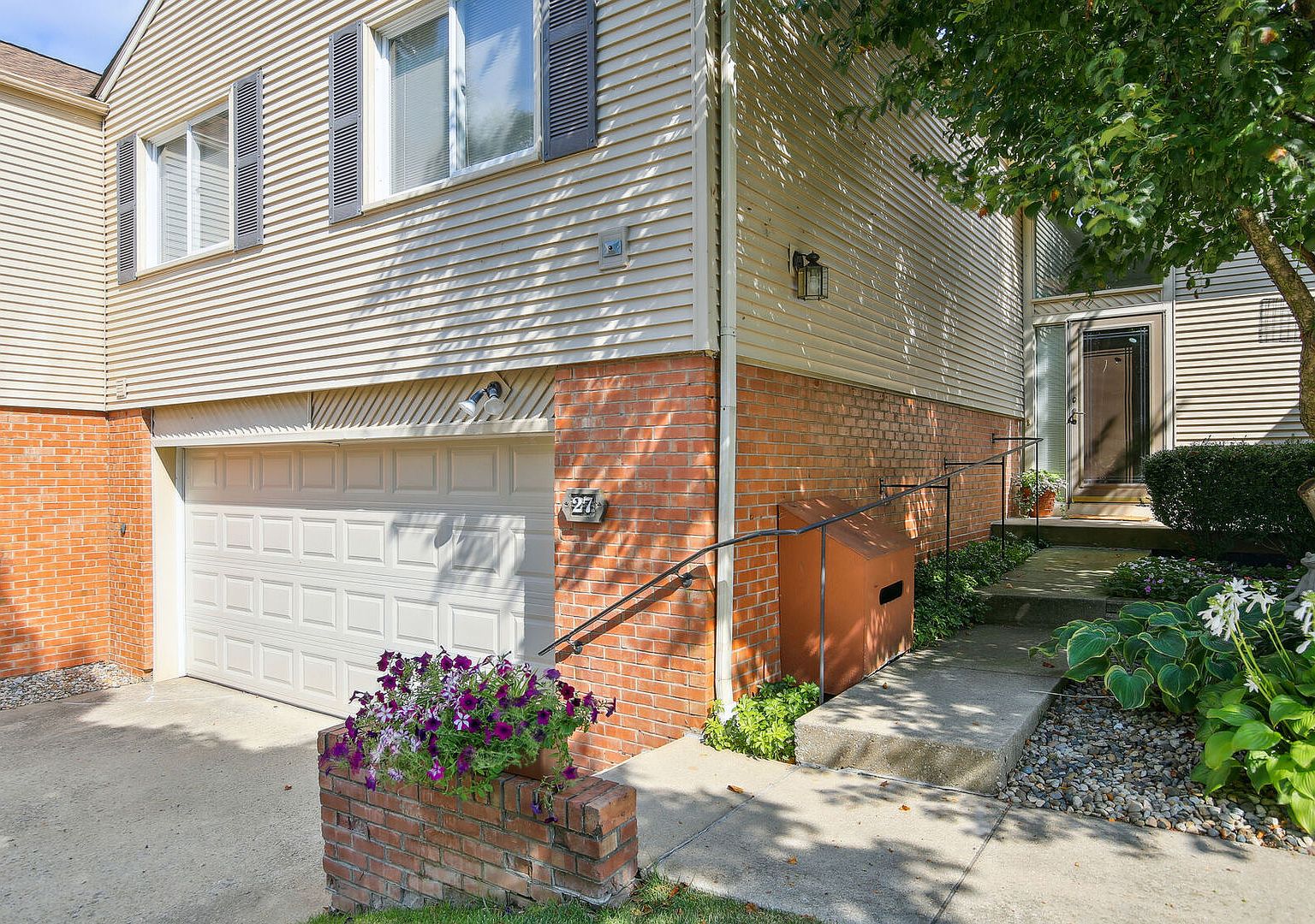 27 Fields E 27, Champaign, IL 61822 Zillow