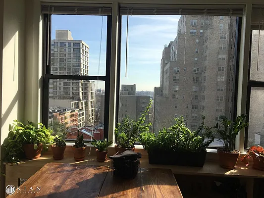 Rented by Kian Realty | media 30