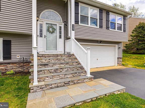 4th image of 28 Amelia Ct
