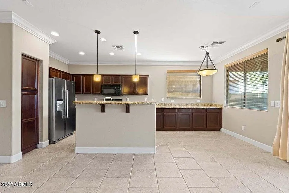 42030 N 45th Dr — Photo 3