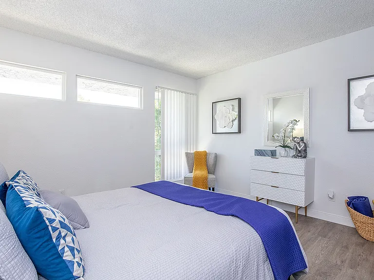 Agave Ridge Apartments — Photo 11