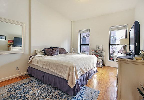 4th image of 229 E 31st St APT 3