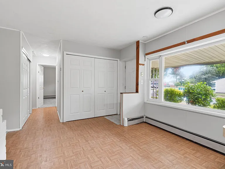 65 Orchard Ln — Photo 8