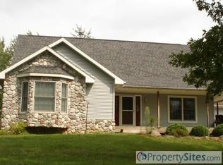 15225 Hogan Rd, Linden, MI 48451