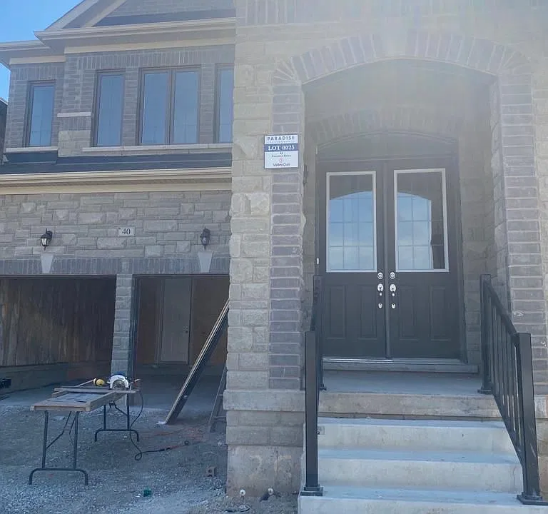 40 Eastman Dr #BASEMENT