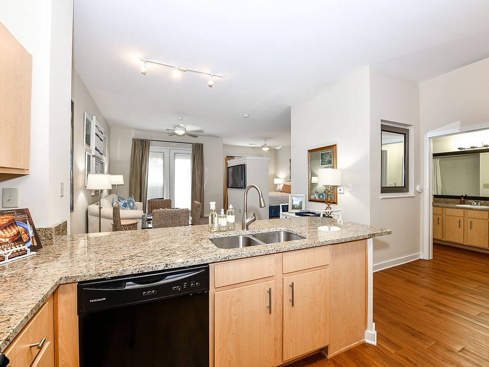 1st image of 205 Pasadena Pl #309