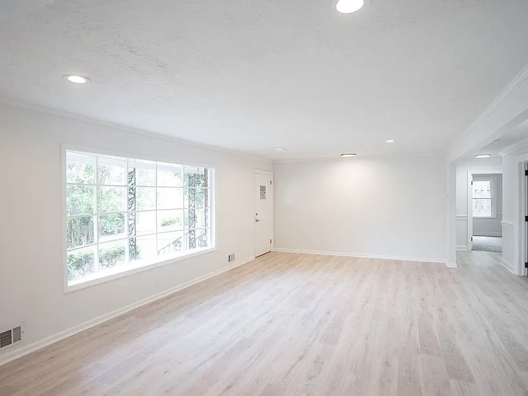 3120 Edinburgh Dr — Photo 7