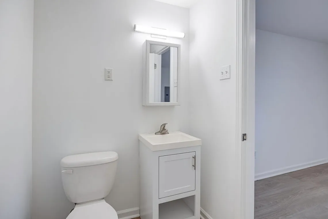 1 bed, $995 — Photo 4