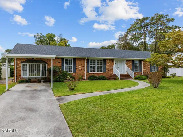218 Rochelle Drive, Morehead City, NC 28557