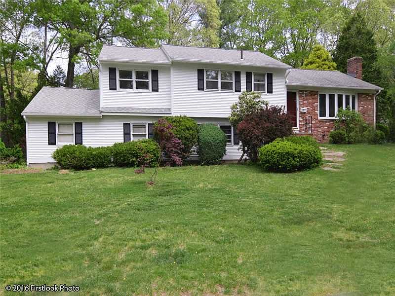 1st image of 47 Boxwood Dr