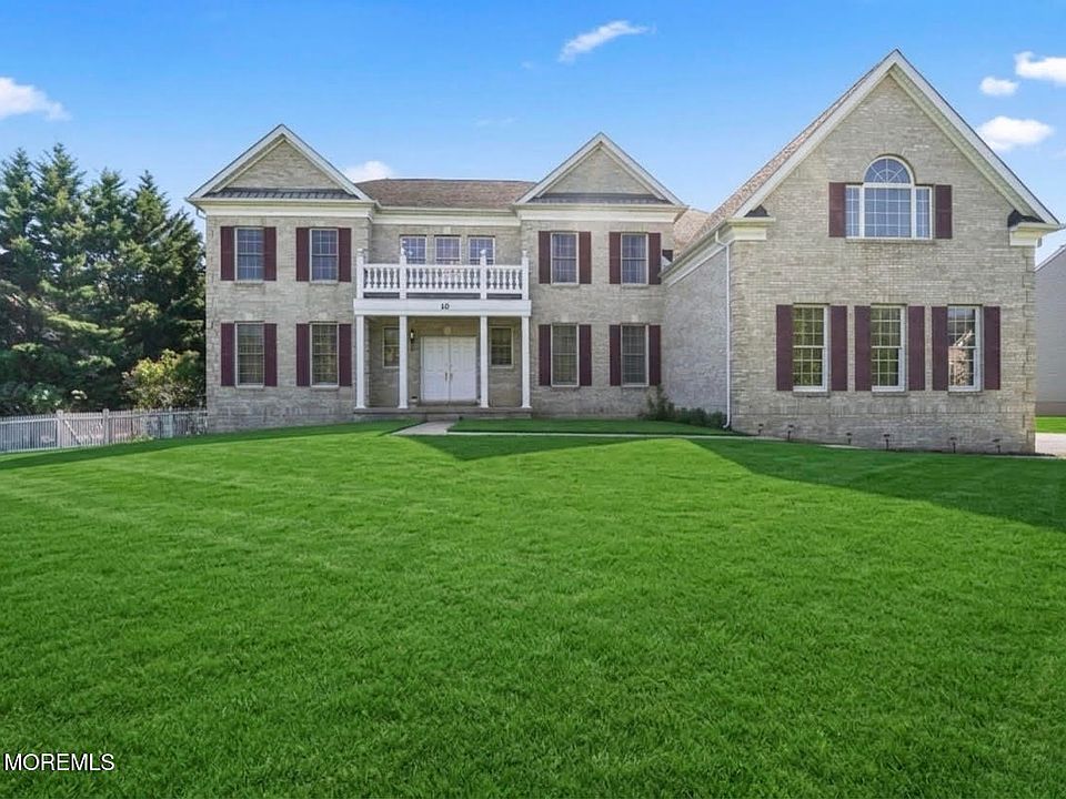1st image of 10 Rockingham Court