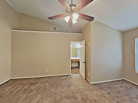 3rd image of 5303 Barberry Dr