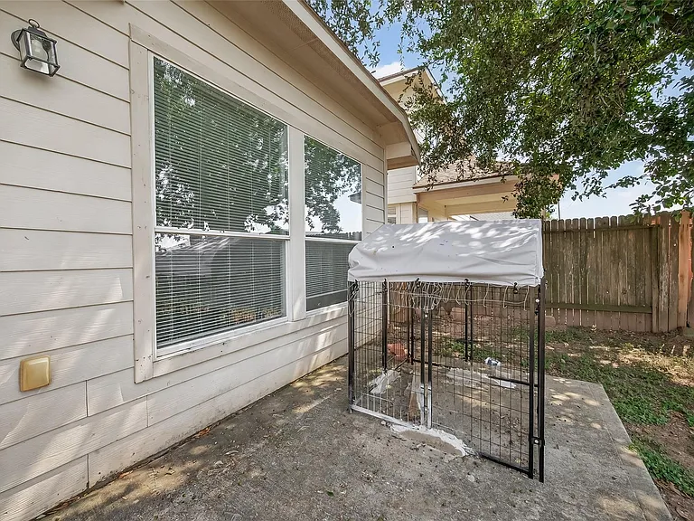 21339 Bella Jess Dr — Photo 17