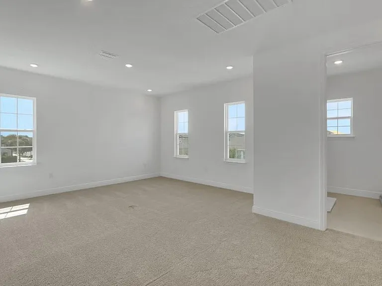 15075 Tea Tree Dr — Photo 8