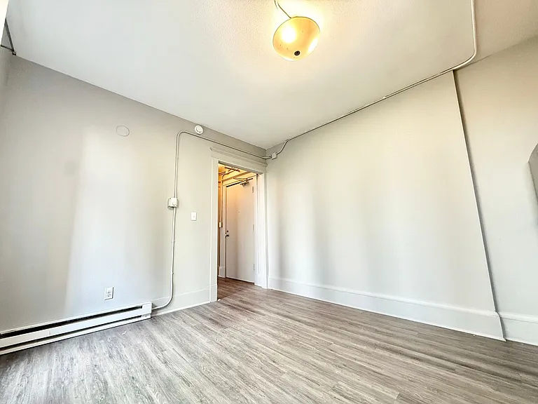 814 Columbia St — Photo 26