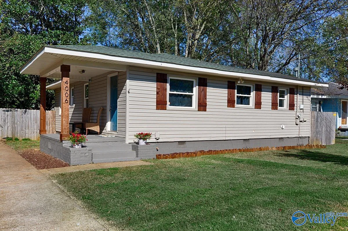2 bed, 1.0 bath, 986 sqft, $1,850 — Photo 1