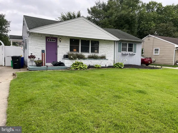208 W Gloucester Pike, Barrington, NJ 08007