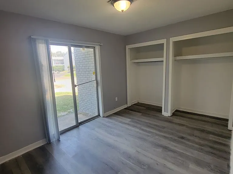 225 W McDowell Rd — Photo 62