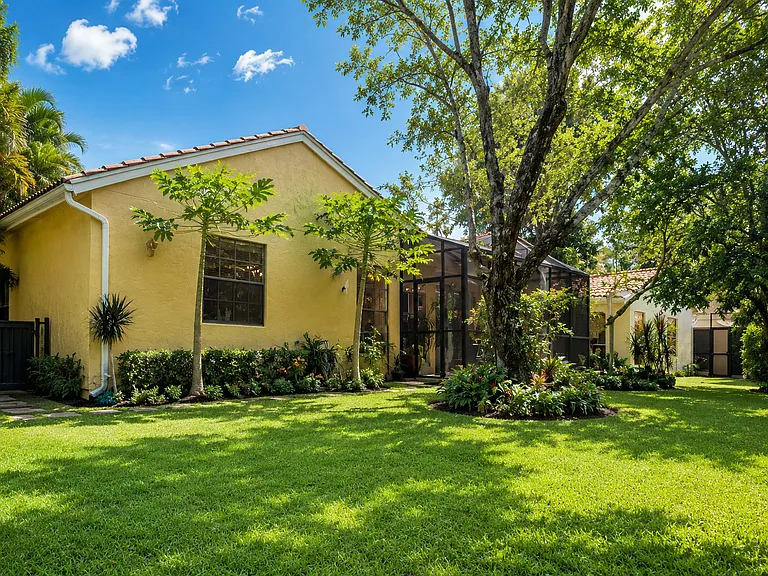 1750 Harborside Cir — Photo 12
