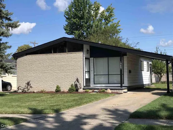 19887 Kemp St, Clinton Township, MI 48035