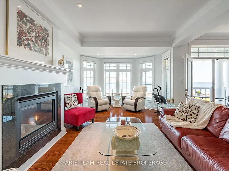 155 William St #12 — Photo 13
