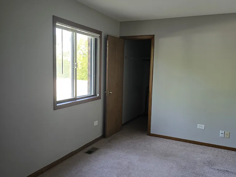 Maple Rd — Photo 1