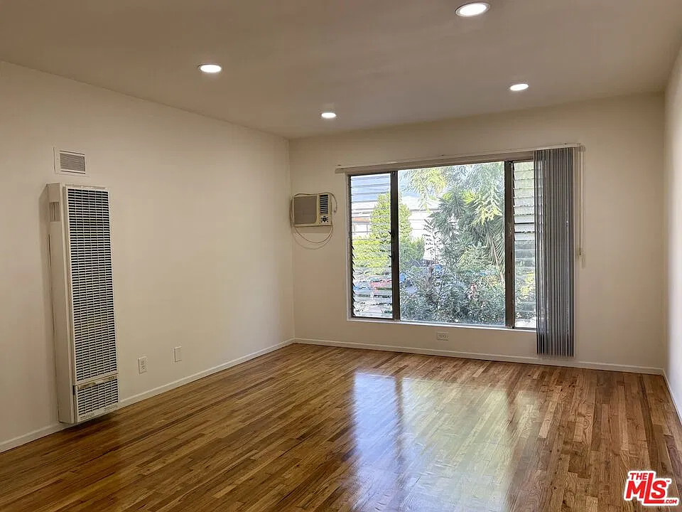 1 bed, 1.0 bath, $1,975 — Photo 4