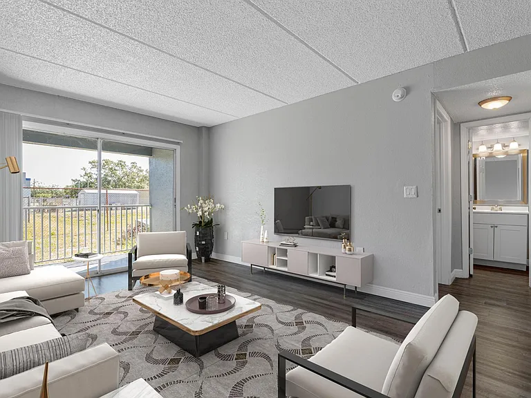 Palm Square Homes — Photo 28