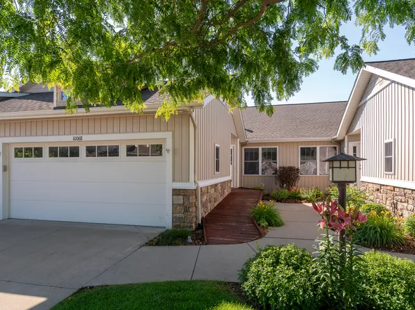 10068 S Crossroads Cir SE, Caledonia, MI 49316