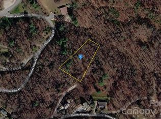 330 Chimney Ridge Dr, Topton, NC 28781